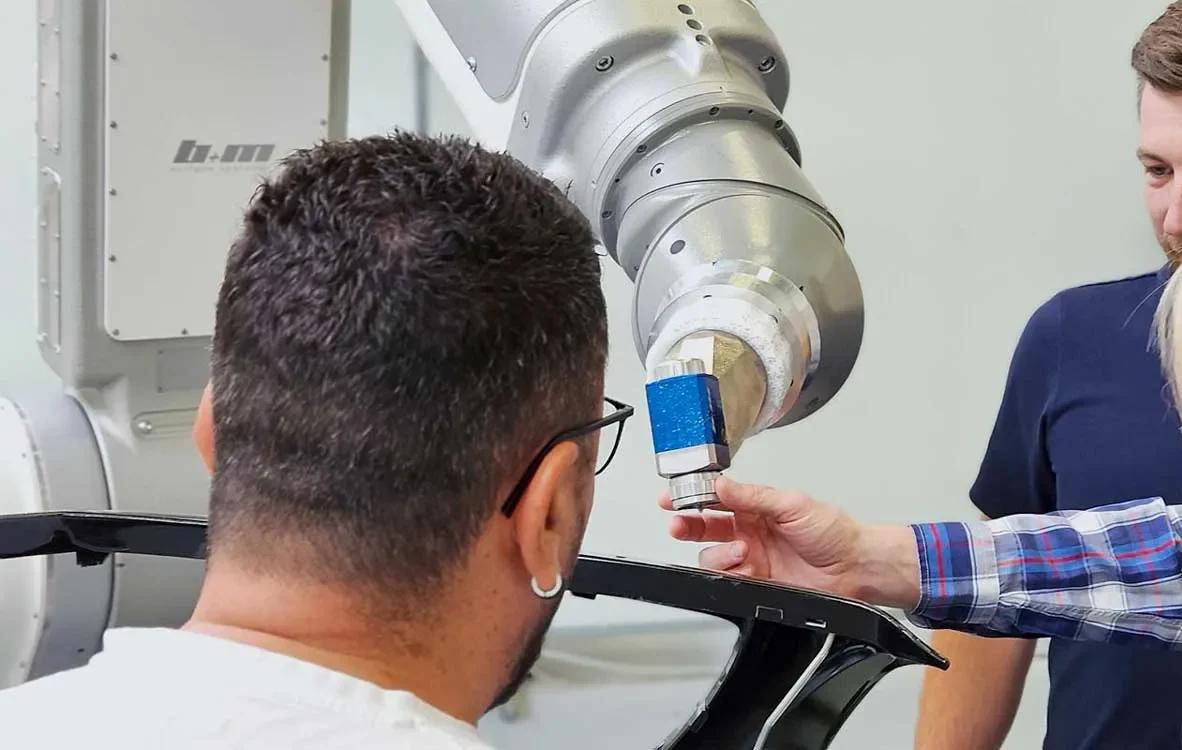 RS Systems apresenta soluções robóticas para projetos customizados de pinturas industriais na FEIMEC 2026