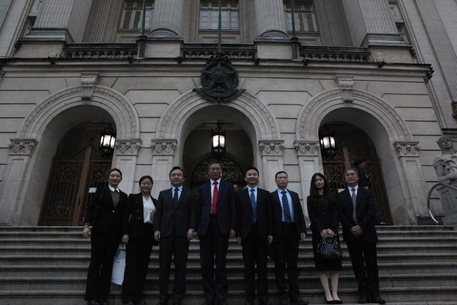 Santos fortalece laços com a China em encontro no Paço Municipal