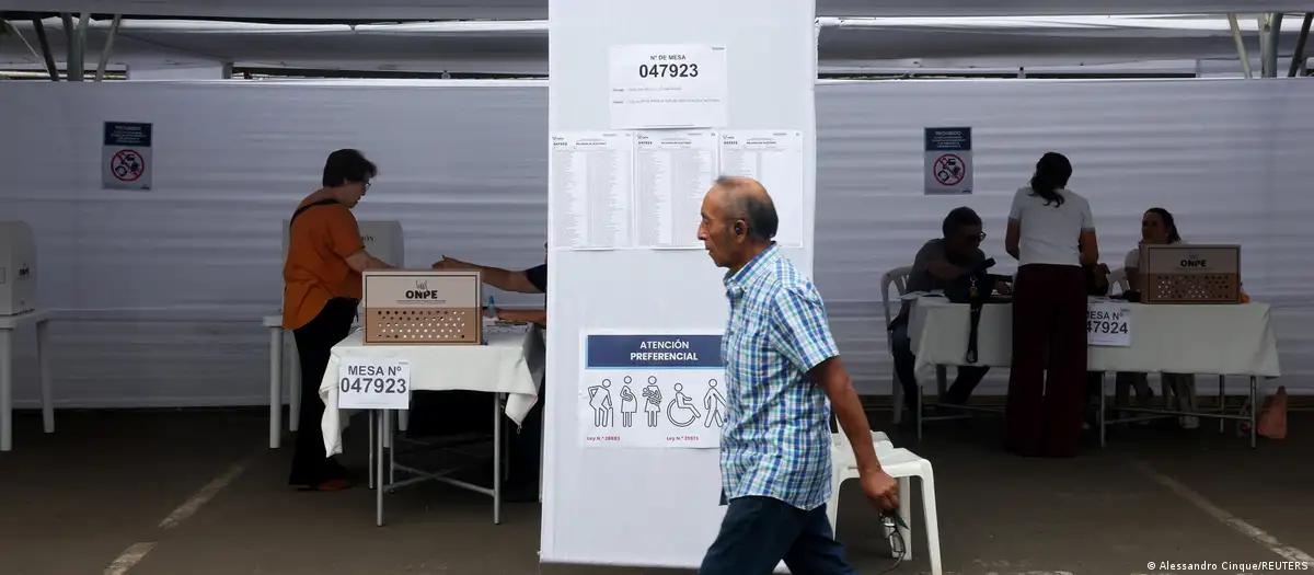 Peru tem disputa acirrada em eleição presidencial