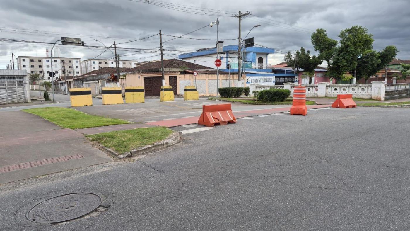 Prefeitura inicia reconstrução de pontilhão na Zona Noroeste de Santos 