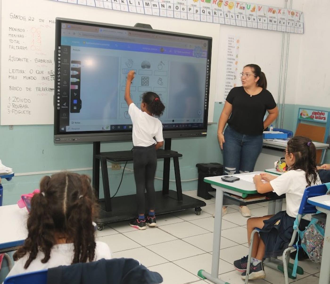 Santos reforça rede municipal de ensino com nomeação de 36 professores