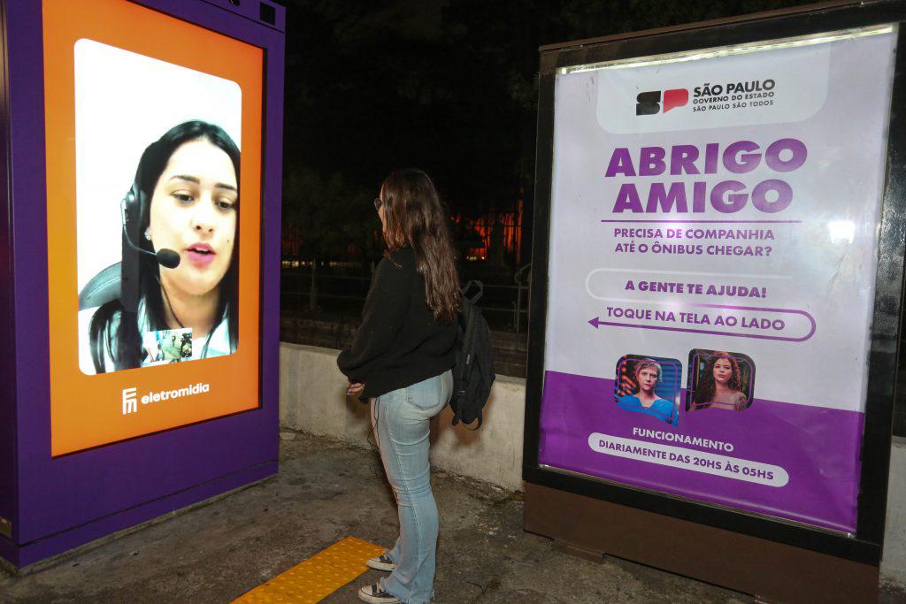 Abrigo Amigo ultrapassa 10 mil chamados em pontos de ônibus do Governo de SP na capital paulista