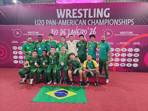 Atletas do Praia Clube conquistam quatro medalhas no Pan-Americano de Wrestling