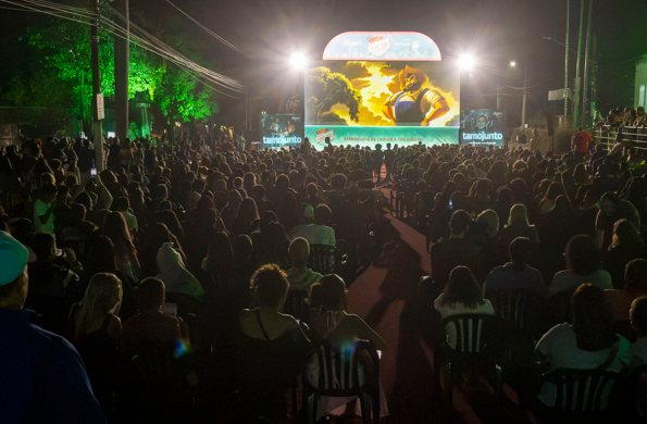Cine Família na Praça retorna a Carmo do Paranaíba