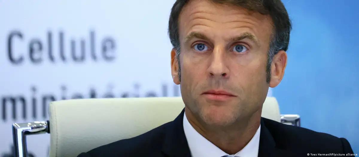 França proíbe redes sociais para menores de 15 anos