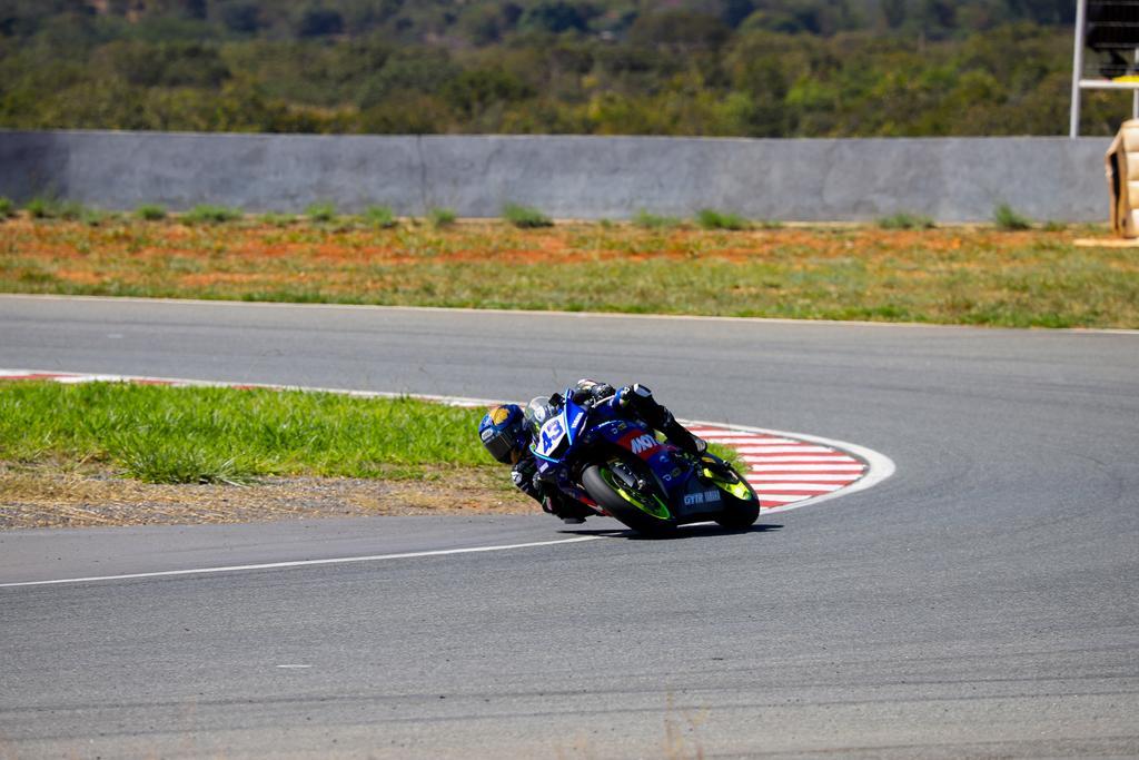 No MOTO1000GP, Mario Salles confirma ritmo e vence a GP600 em Curvelo