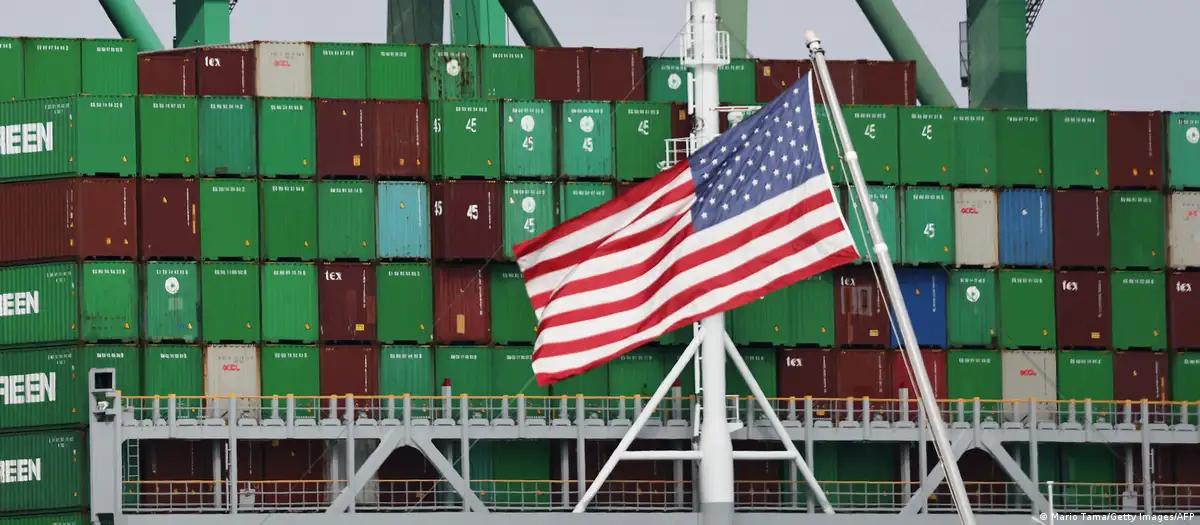 Trump impõe tarifas de 50% sobre produtos do Canadá Redação DW