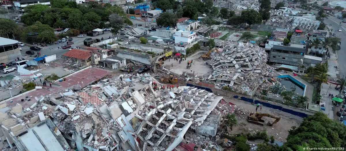 Venezuela se concentra em remover escombros de terremotos 