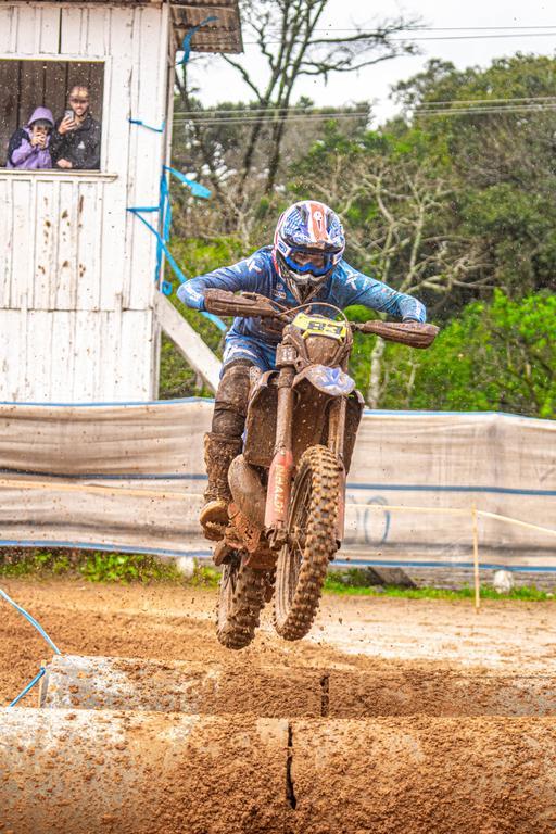 Após etapa paranaense, Team Rinaldi segue na liderança do Brasileiro de Enduro, na Elite e Open  