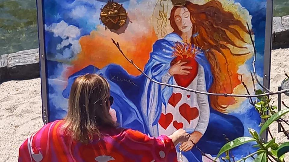 Brasileira Christina Oiticica expõe na Itália obra criada pela natureza  
