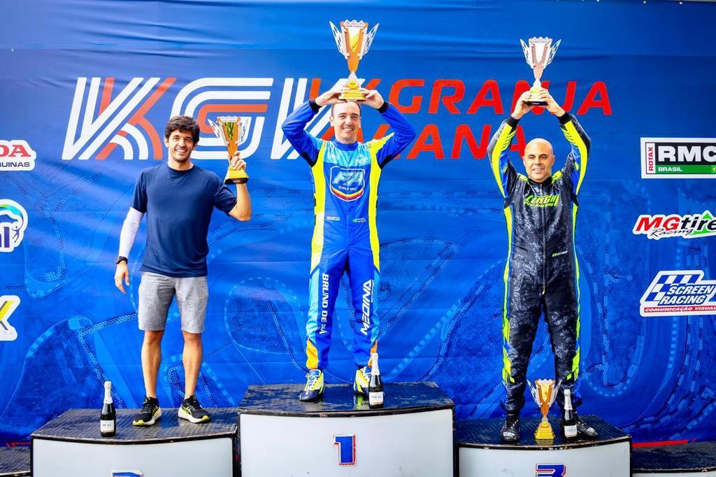 Bruno de Sá comemora vitória na 6ª etapa da Copa São Paulo Granja Viana de Kart na Shifter Sênior  