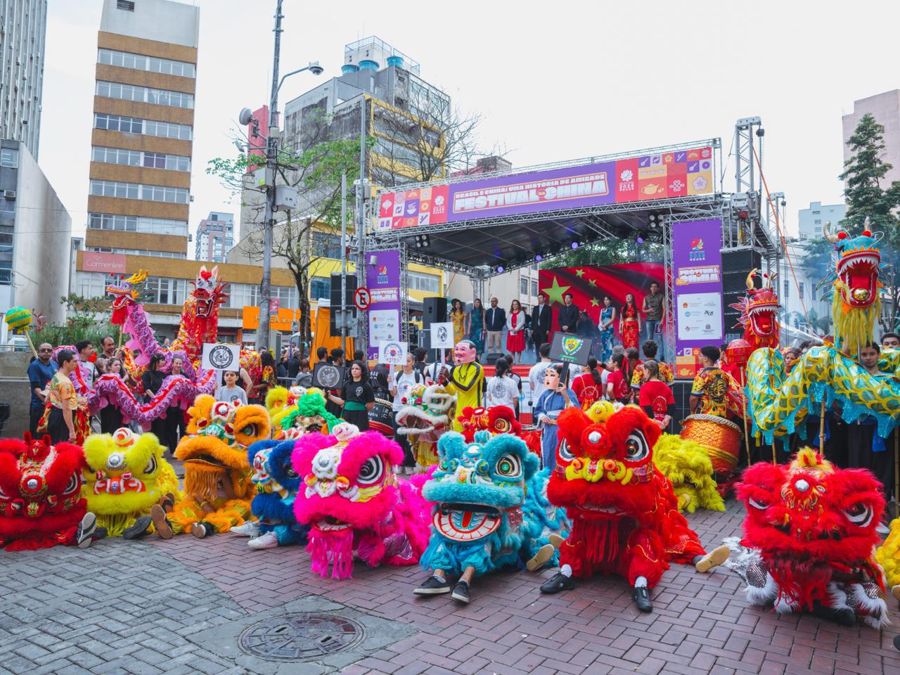 Festival da China reúne cultura, tradição e tecnologia na Praça da Liberdade