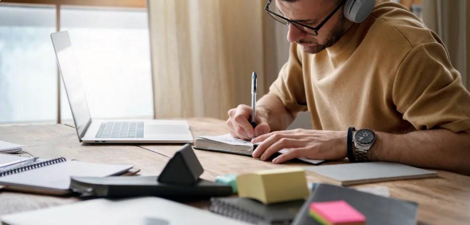 Fundação CDL oferece cursos EAD com 50% de desconto para qualificar jovens no mês do estudante