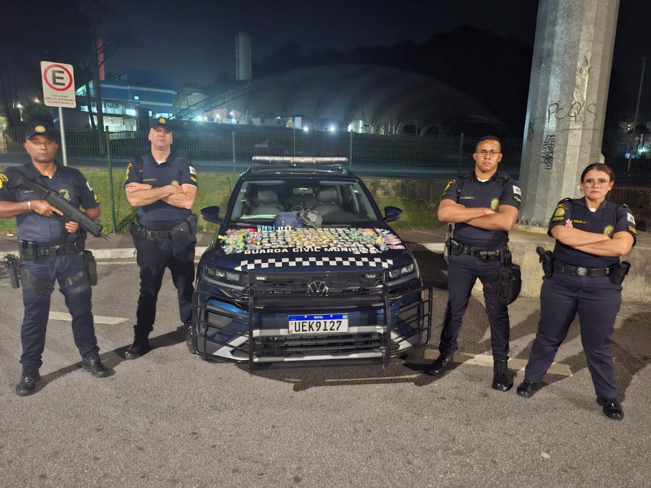 GCM de São Bernardo apreende adolescente com 274 porções de drogas dentro de pochete, no Montanhão  