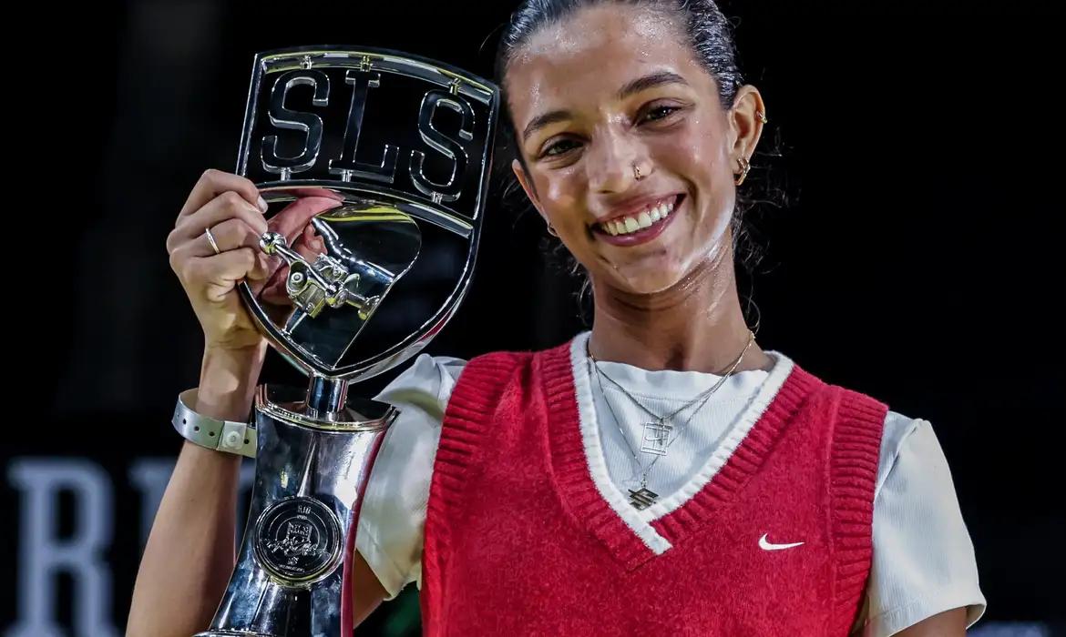 Rayssa é campeã da etapa carioca da Liga Internacional de Skate Street 