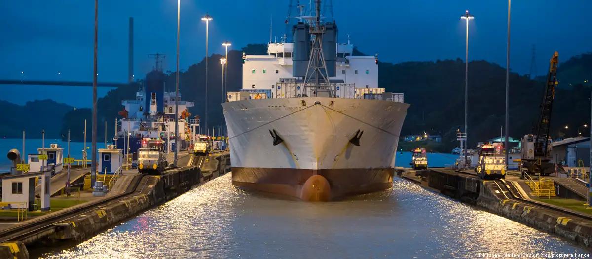 Seca do El Niño força Canal do Panamá a restringir navegação