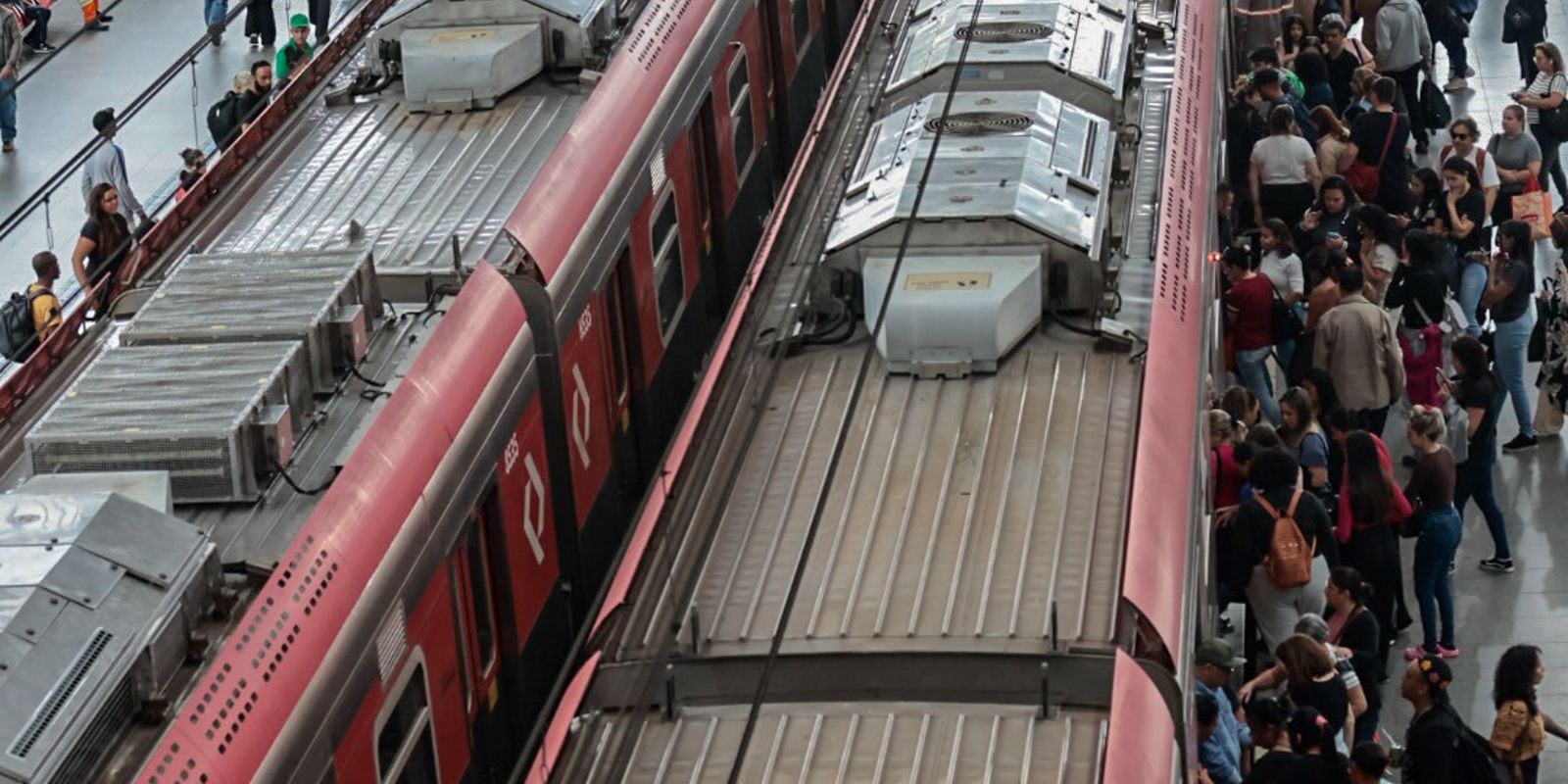 Trabalhadores das linhas 11, 12 e 13 dos trens iniciam greve