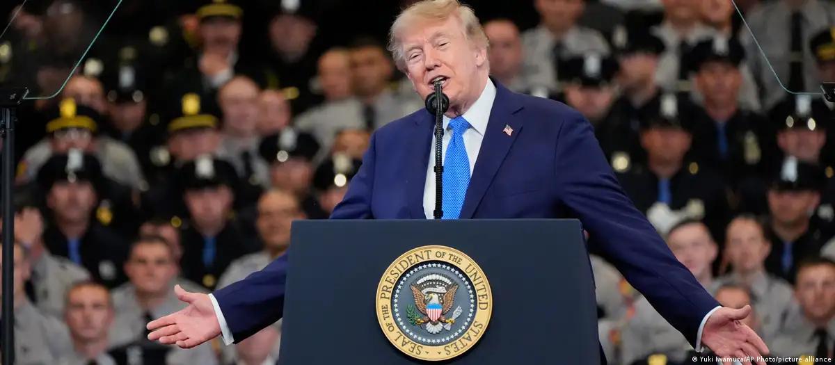 Trump ameaça declarar Estreito de Ormuz território dos EUA