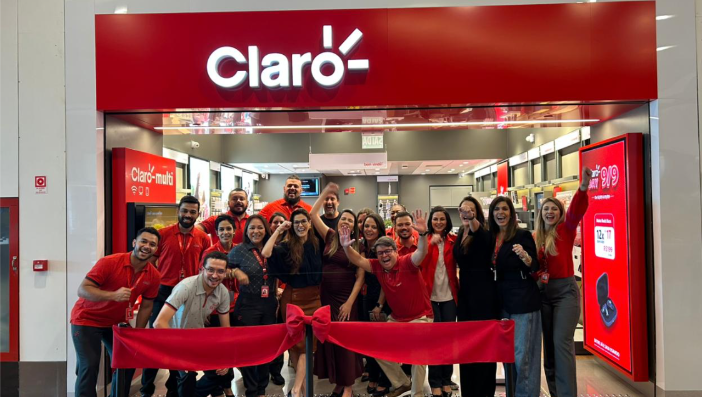 Claro inaugura loja conceito no Uberlândia Shopping