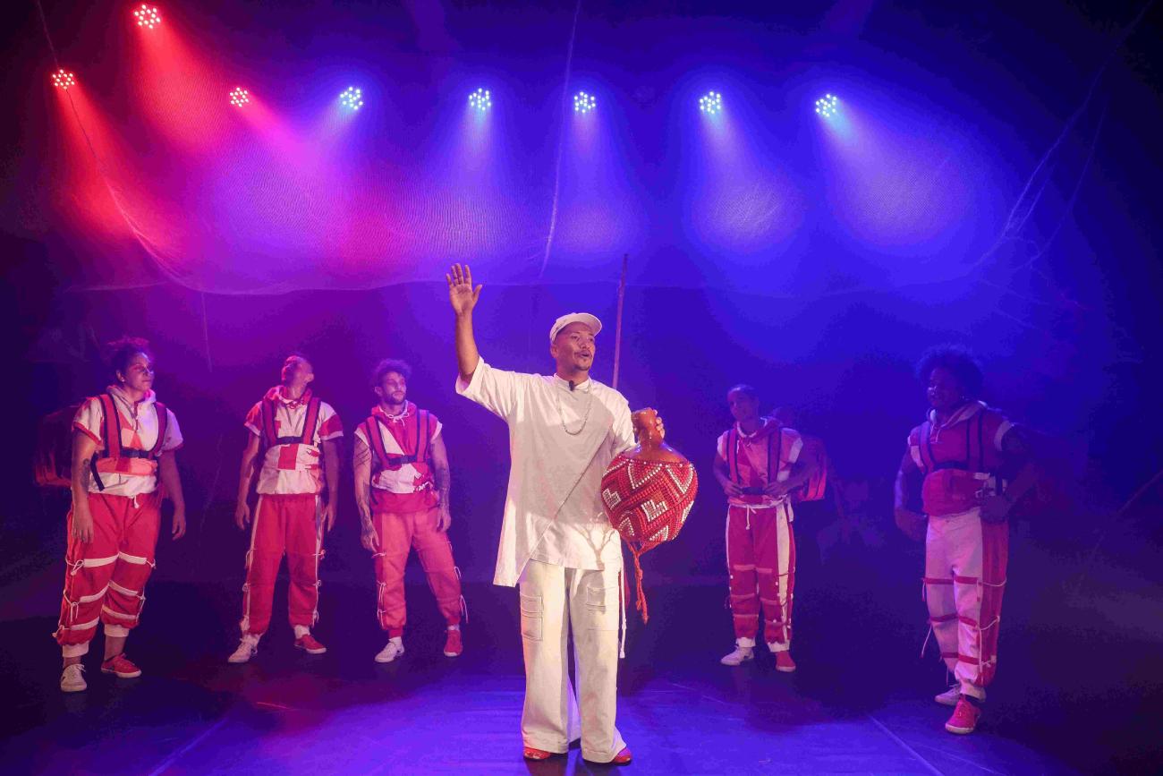 Núcleo Iêê apresenta o premiado espetáculo de dança 
