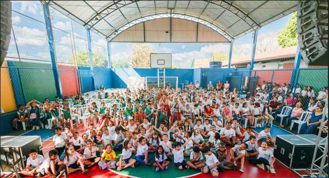 “Abraço no Planeta” chega a 9.500 pessoas de escolas públicas em Minas Gerais