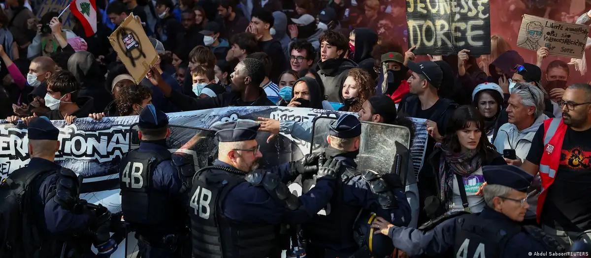 Estudantes ampliam protestos e pressionam governo francês 