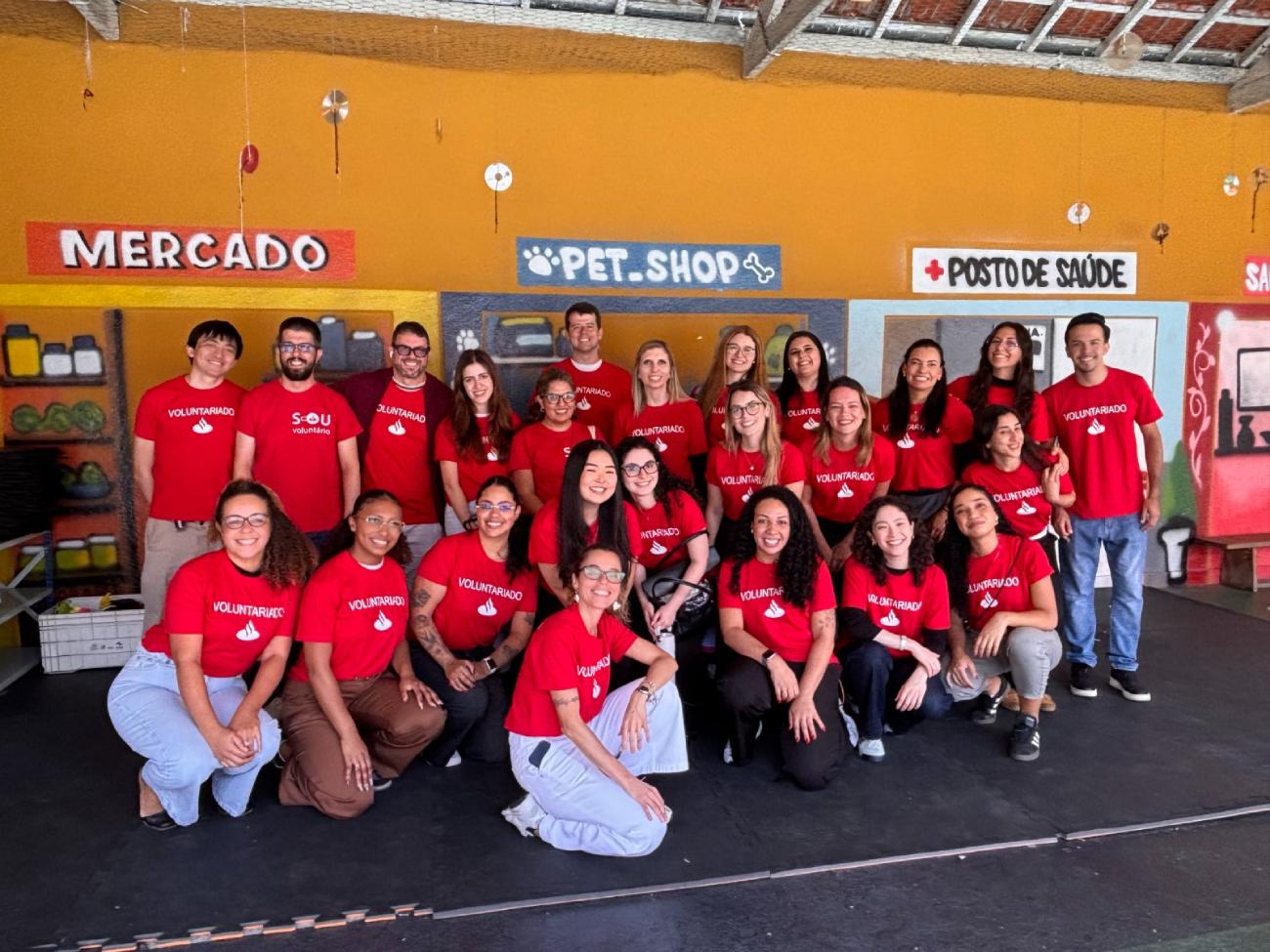 Mais de 400 alunos de escolas públicas de São Paulo participam de projeto sobre educação financeira