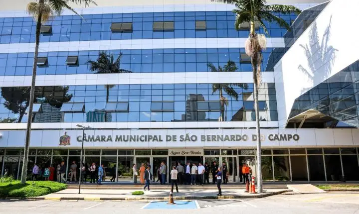Agora é lei: em São Bernardo, quem agredir profissionais da Educação já pode ser multado em até R$ 10 mil