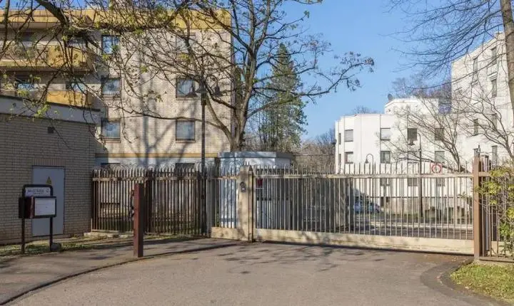 Alemanha fecha consulado russo e eleva tensão com o Kremlin 