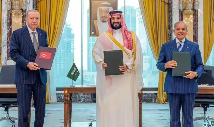Arábia Saudita, Turquia e Paquistão firmam pacto de defesa 