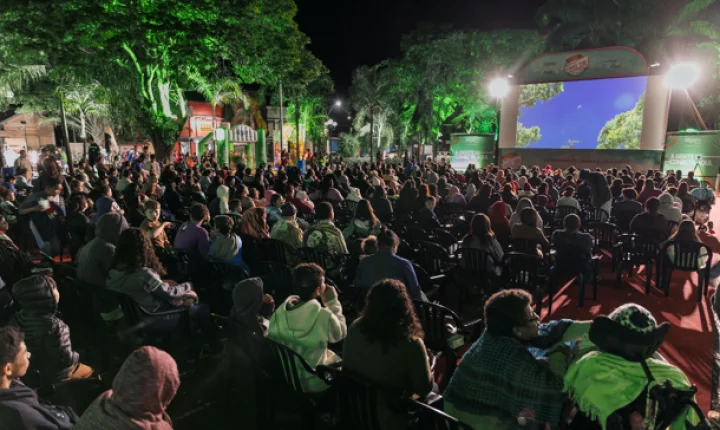 Araguari recebe sessão gratuita do Cine Família na Praça no dia 16 de julho