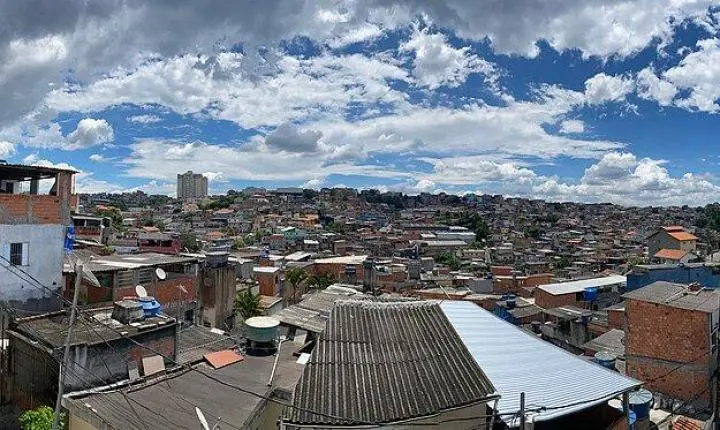 Capão Redondo lidera ranking de roubos em São Paulo; Zona Sul concentra maior incidência de assaltos a celulares