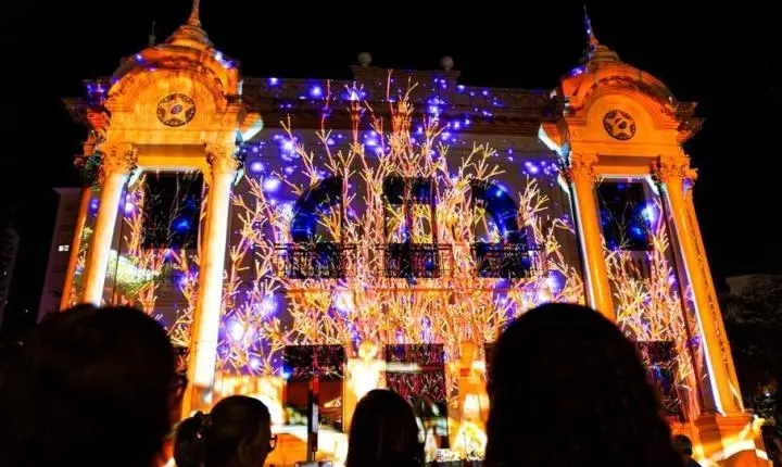 Cerrado Mapping Festival transforma Praça Clarimundo Carneiro em grande tela digital a céu aberto