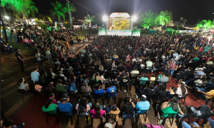 Cine Família na Praça chega à 10ª edição levando cinema gratuito a cinco cidades mineiras