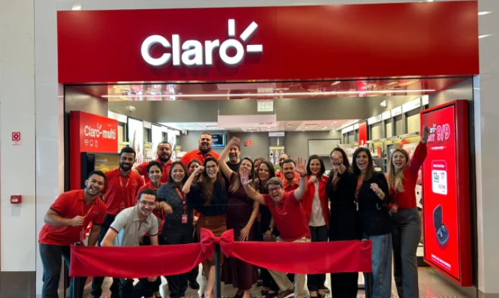 Claro inaugura loja conceito no Uberlândia Shopping