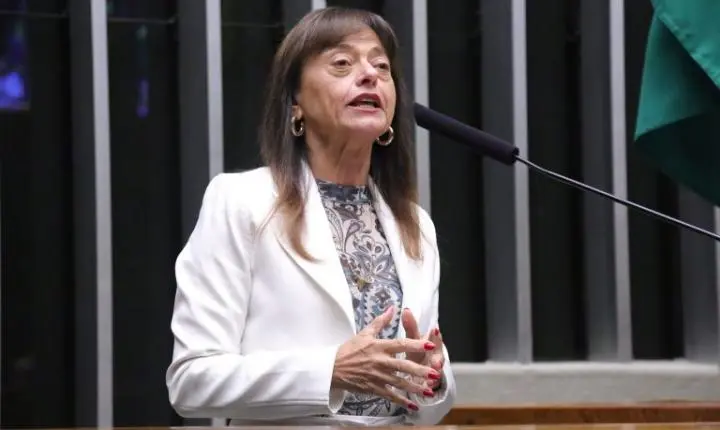 Comissão aprova proposta para uso do vale-cultura em compras pela internet