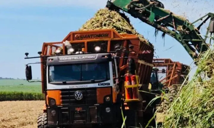 Conheça o caminhão semiautônomo que vai rodar sozinho no meio da safra 