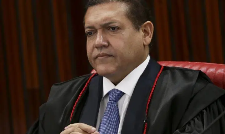 Decisão de Nunes Marques recoloca Deltan na disputa pelo Senado no PR