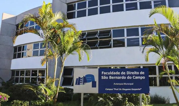 Em São Bernardo, 'Direito ao Futuro' abre mais 20 vagas com bolsas 100% gratuitas para graduação na Faculdade de Direito