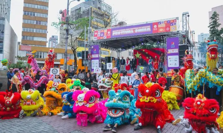 Festival da China reúne cultura, tradição e tecnologia na Praça da Liberdade