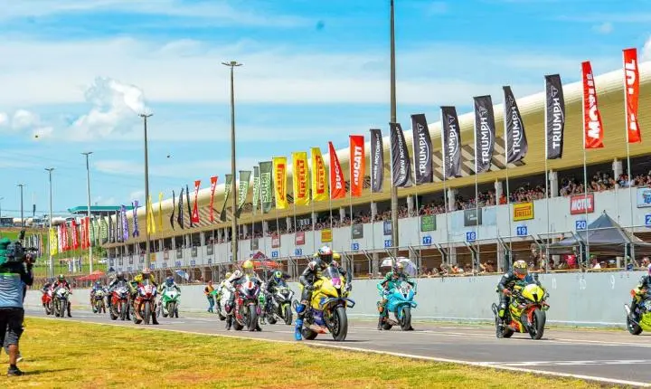 GP Paraná reúne mais de 120 pilotos na pista mais curta e mais rápida do calendário do MOTO1000GP