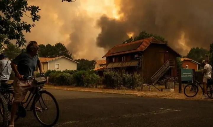 Incêndios levam milhares a deixarem suas casas na Europa 