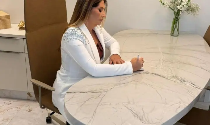 Junho Violeta: negligência com medicamentos e cuidados básicos está entre as formas mais silenciosas de violência contra idosos
