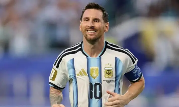 Lionel Messi se aposenta da seleção argentina 