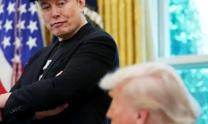 Musk ordenou redução da velocidade da Starlink na Ucrânia, diz jornal 