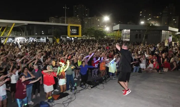 Novo Quebra-Mar, em Santos, vira pista de dança com dois dias de programação