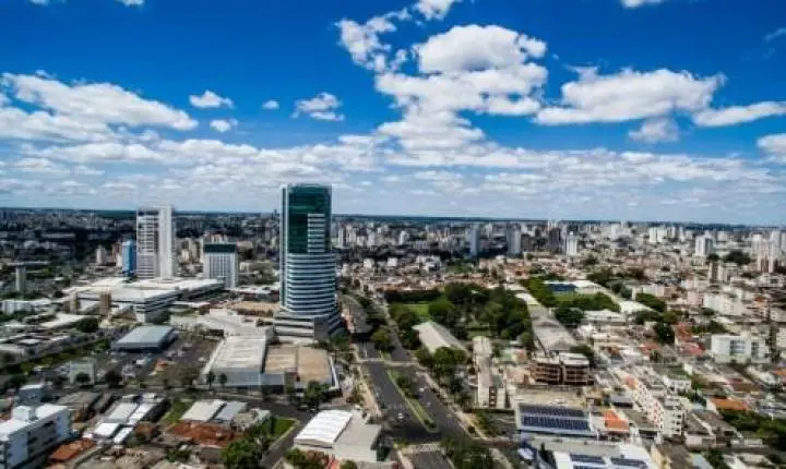 Prefeitura avança com processo para instalação de relógios eletrônicos digitais e consolida ambiente favorável junto à iniciativa privada