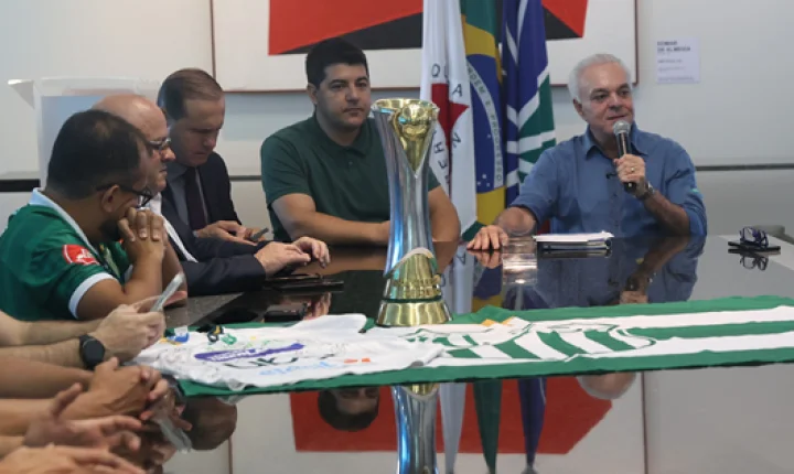    Prefeitura recebe time do Uberlândia Esporte campeão do Campeonato Brasileiro Série D