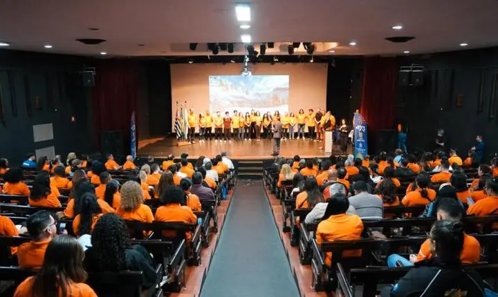 Programa Faculdade Municipal São Bernardo realiza evento para integrar veteranos e calouros