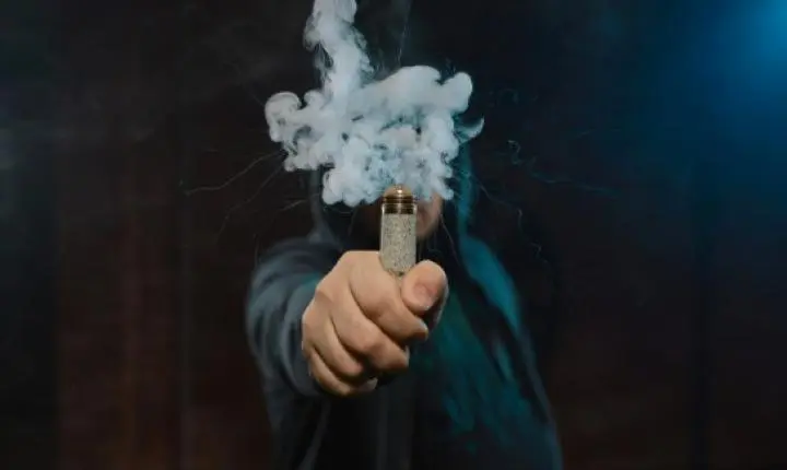 Pulmão de pipoca: vape compromete pulmões em poucos meses
